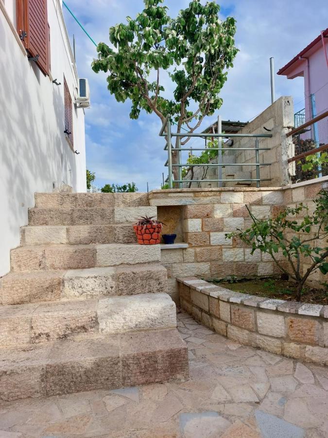 Guest House Gorani Berat Exterior photo