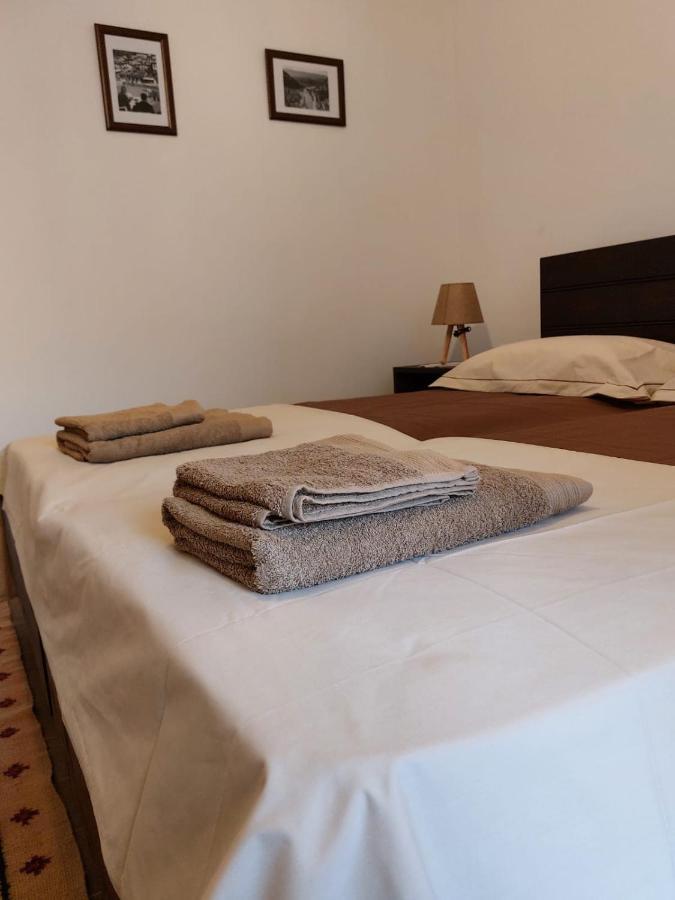 Guest House Gorani Berat Exterior photo