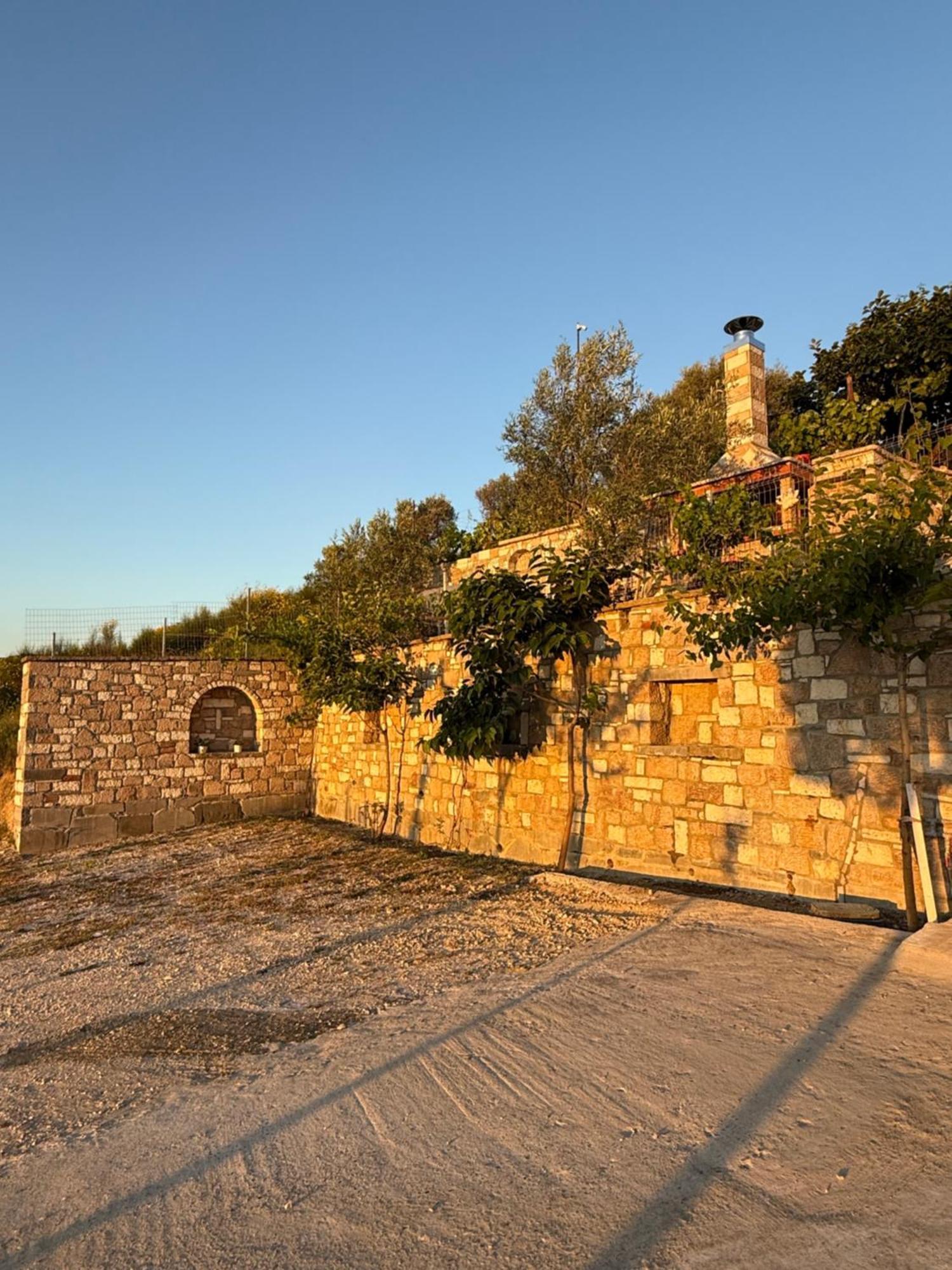 Guest House Gorani Berat Exterior photo
